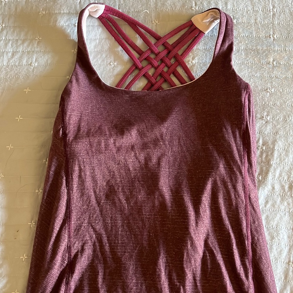 Lululemon tank top with built in bra